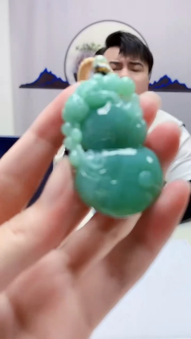 定制翡翠未镶嵌5060zm-毛货挂件40