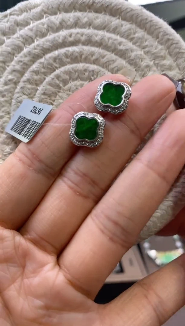 颈饰银S925镶嵌翡翠净货16702