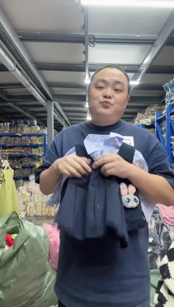 昕*欣女童三件套a66 90