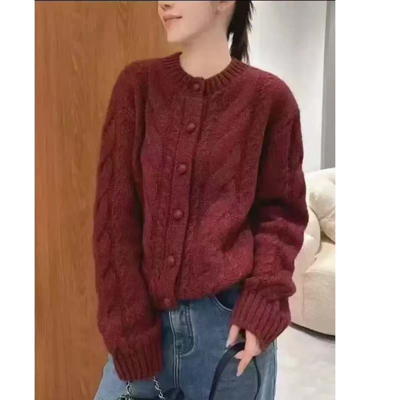 Q秋冬酒红色包扣宽松开衫单排扣毛衣圆领针织衫
