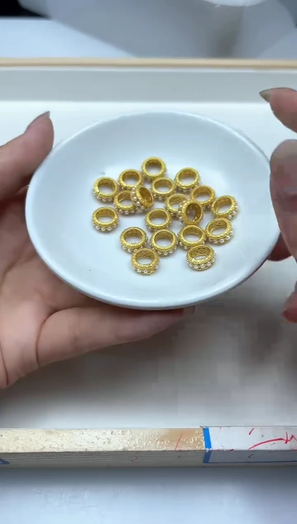 玛瑙/玉髓散珠合金L379 合琻 甜甜圈（内径7mm） 3个9元