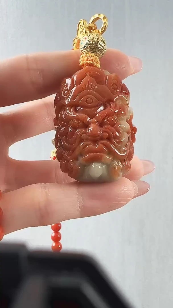 颈饰未镶嵌翡翠财神