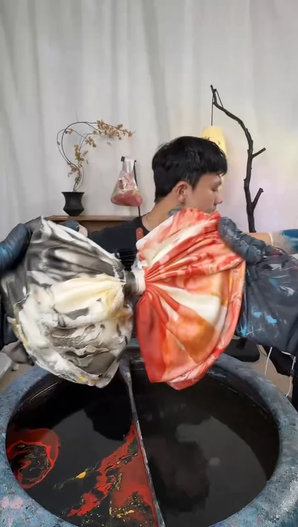 828 黑红金 三层蝴蝶抓夹