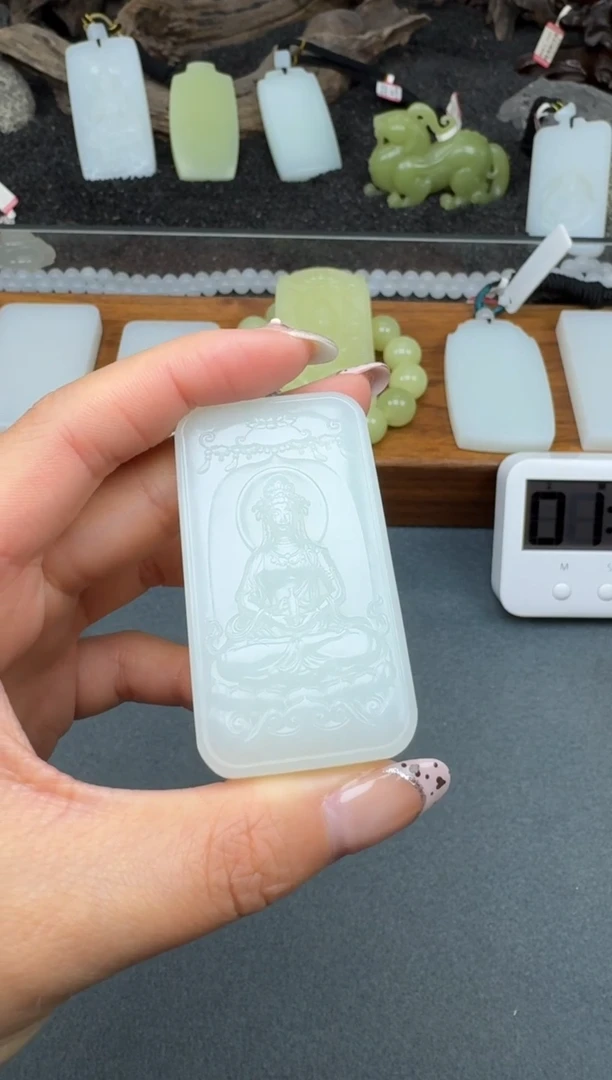 颈饰未镶嵌和田玉3