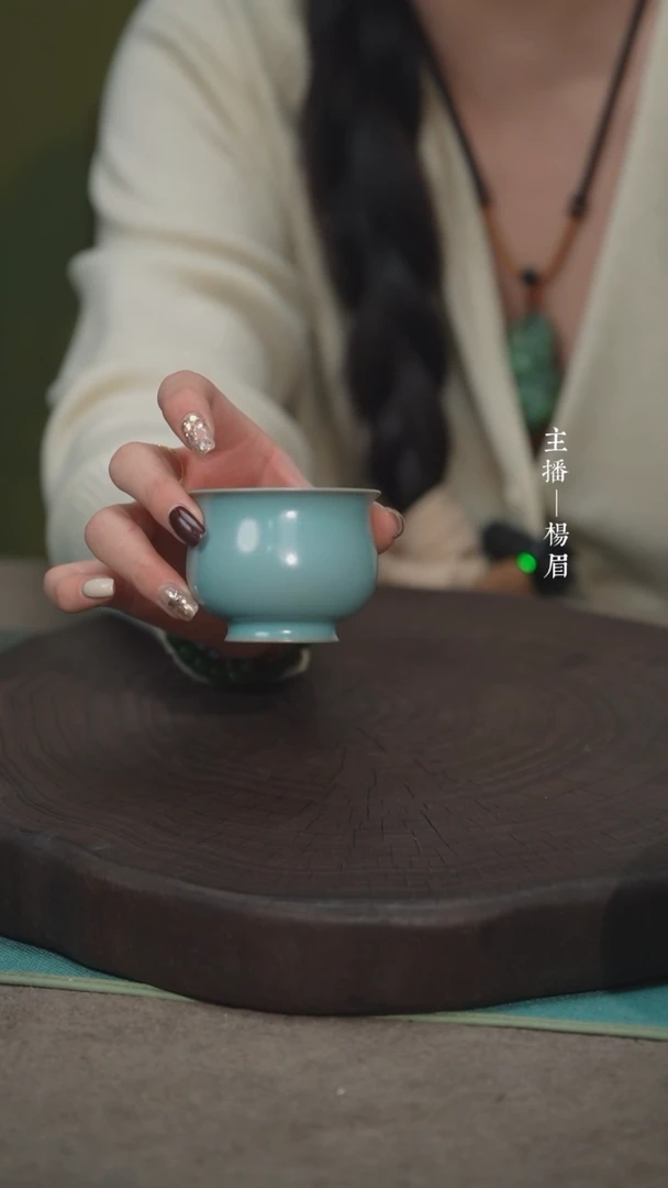 【闪购商品】佛肚杯（古月）——龙眉