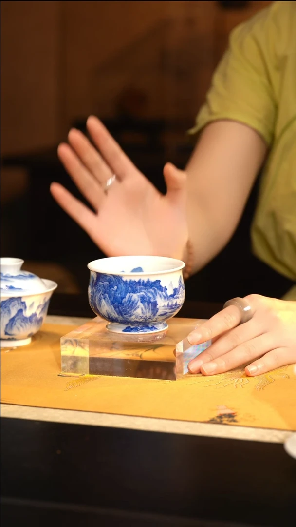 L红丰窑溪山秋霁如式杯