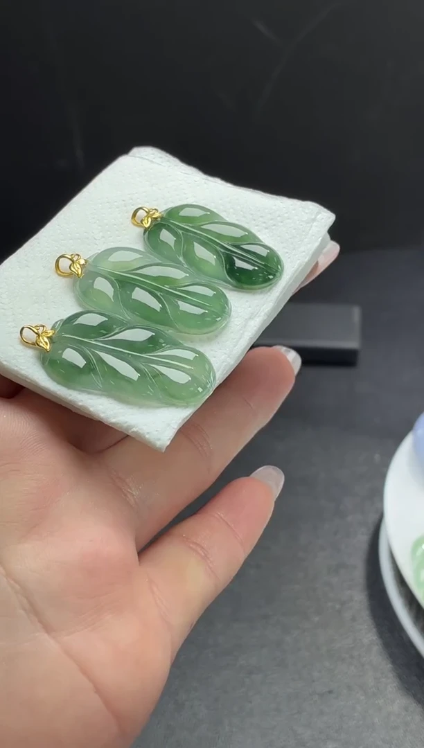 18K金镶嵌定制翡翠DDJ40771/多样性发一件