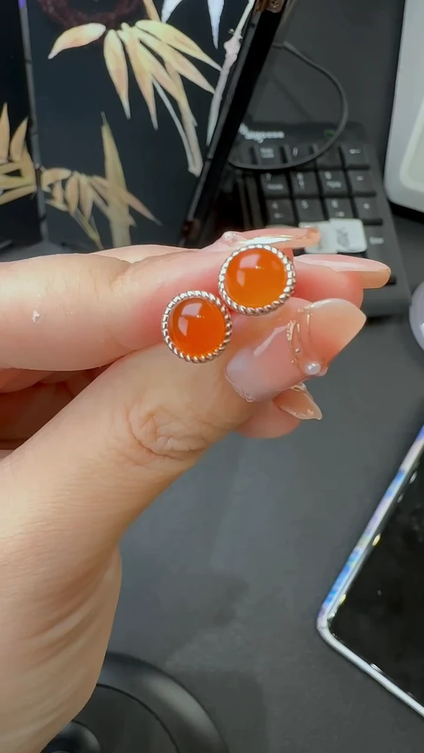 南红玛瑙未镶嵌耳饰多样性发一对