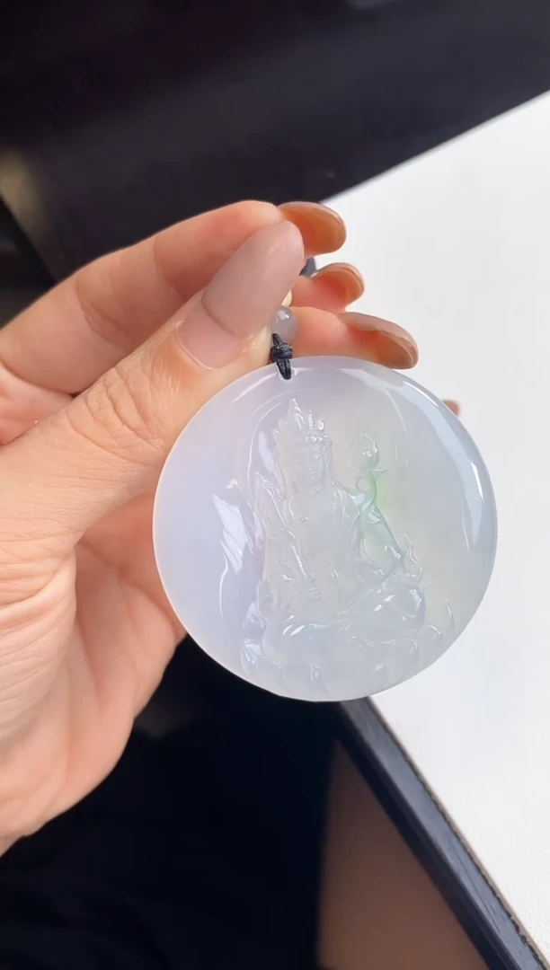 颈饰未镶嵌翡翠虚空藏