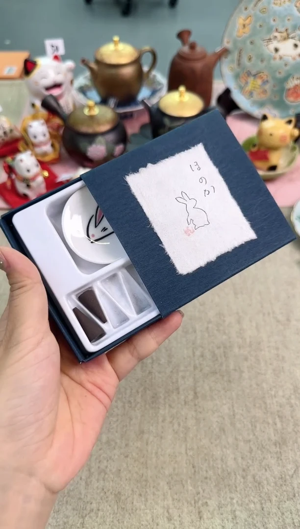 瓷片泡泡家的瓷器真好看