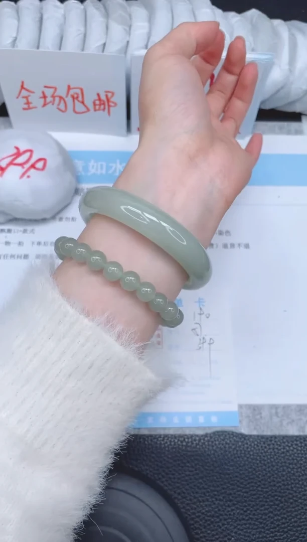 未镶嵌手镯石英质玉A190-57