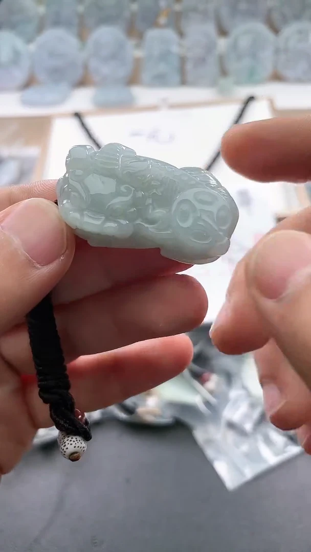 翡翠未镶嵌颈饰..../6/12/ 27