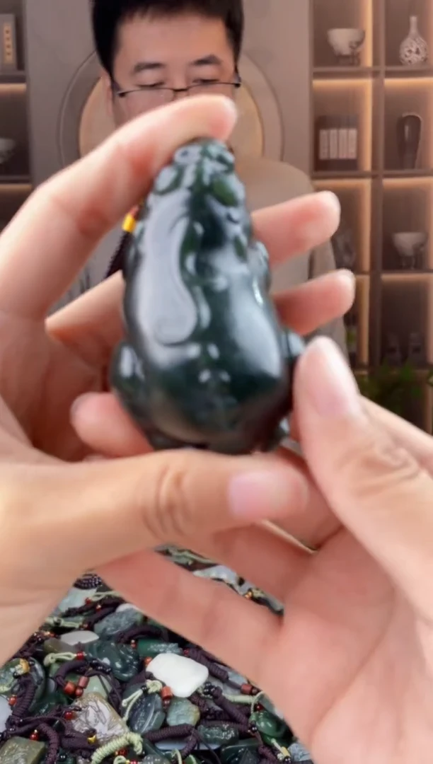 未镶嵌和田玉挂件拍一发一，多样性发货