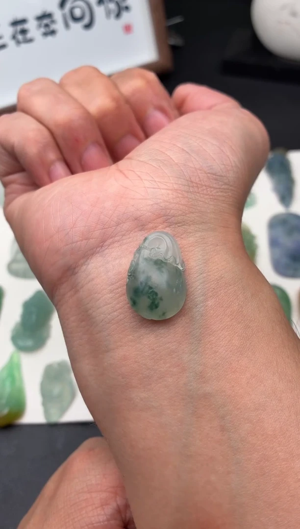 未镶嵌定制翡翠翡翠