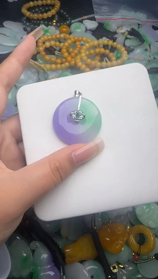 翡翠未镶嵌颈饰天然缅甸翡翠吊坠