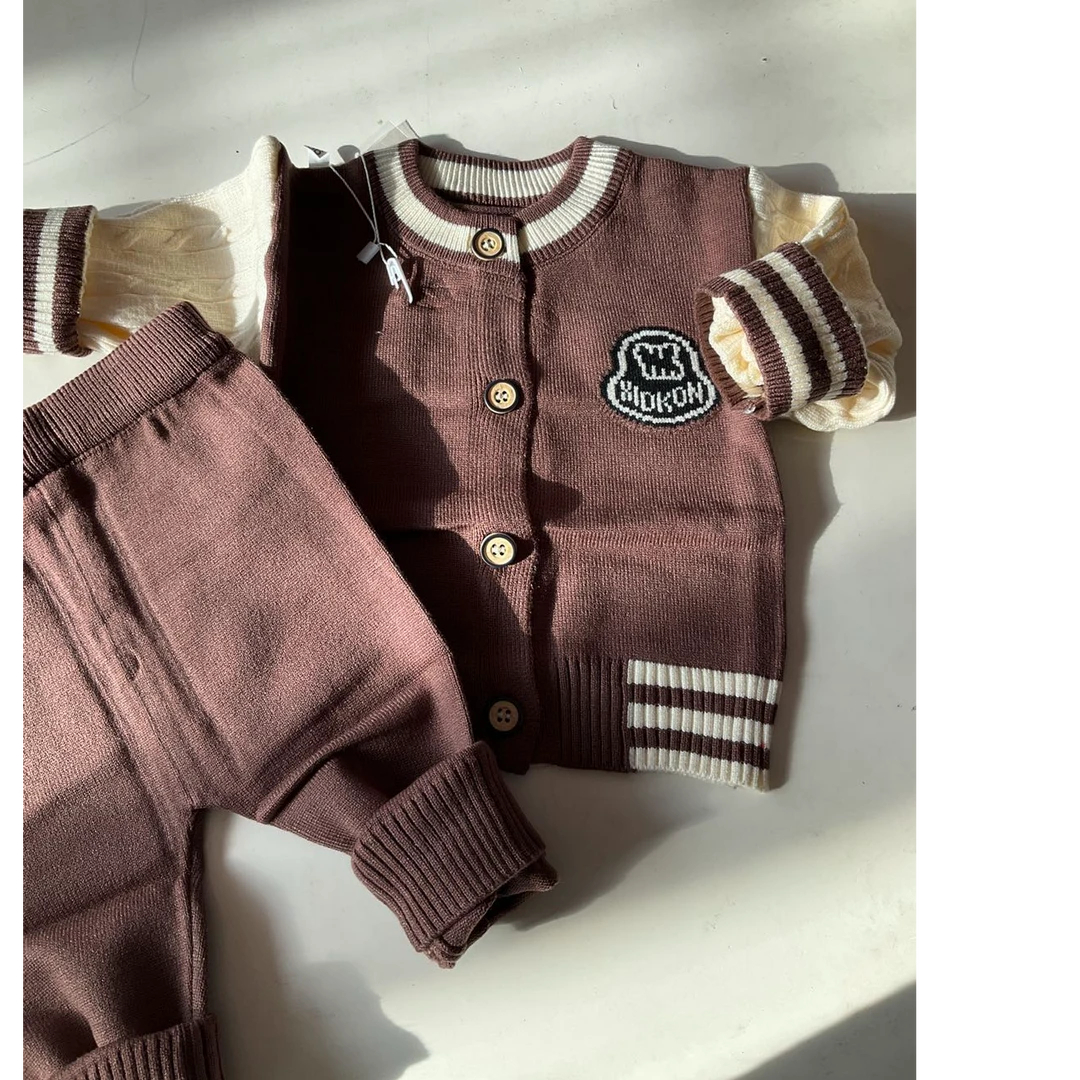 男宝宝的两件套装休闲