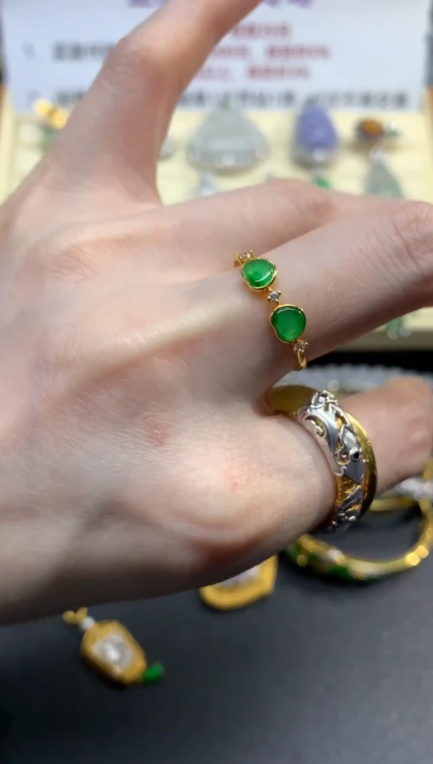 18K金镶嵌戒指翡翠戒指|1400+70