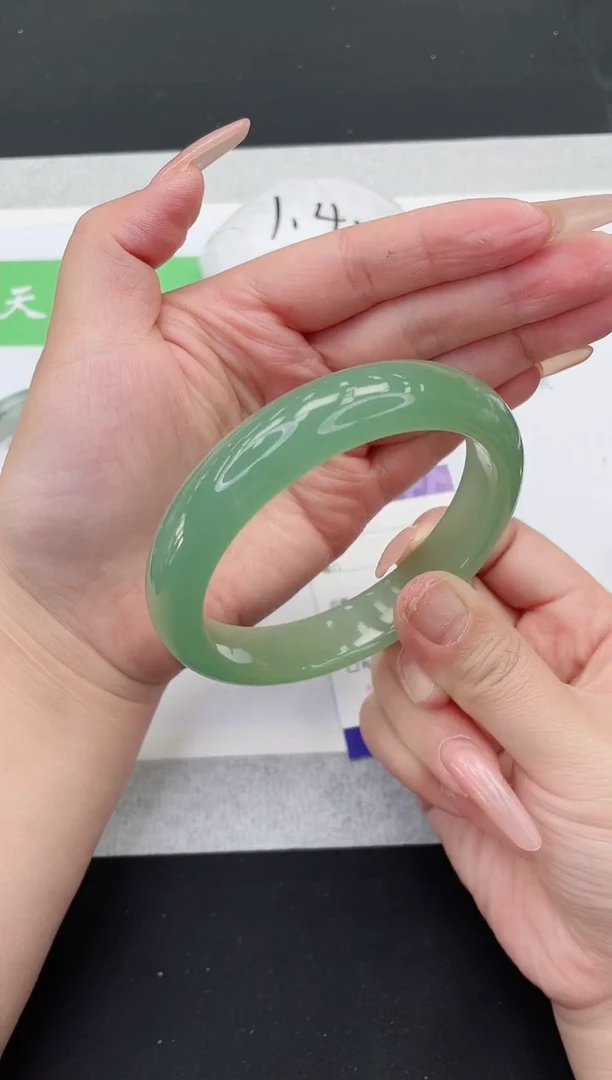 【闪购商品】石英质玉手镯未镶嵌DQ119-64+