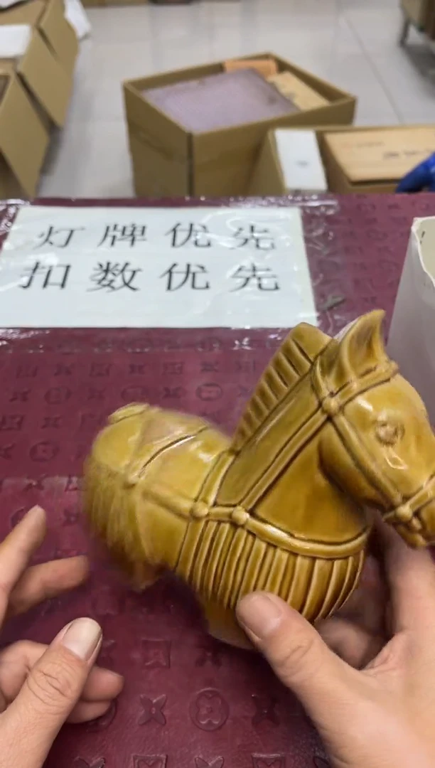 摆件默认微瑕，no退no换，介意勿拍