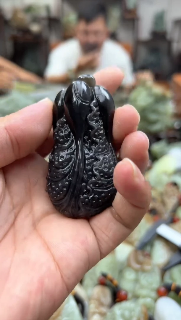 和田玉未镶嵌把件102