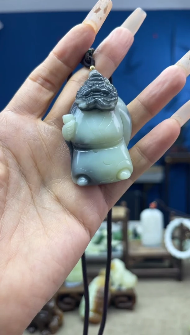 和田玉未镶嵌颈饰1