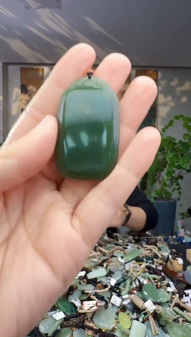 未镶嵌和田玉挂件拍一发一