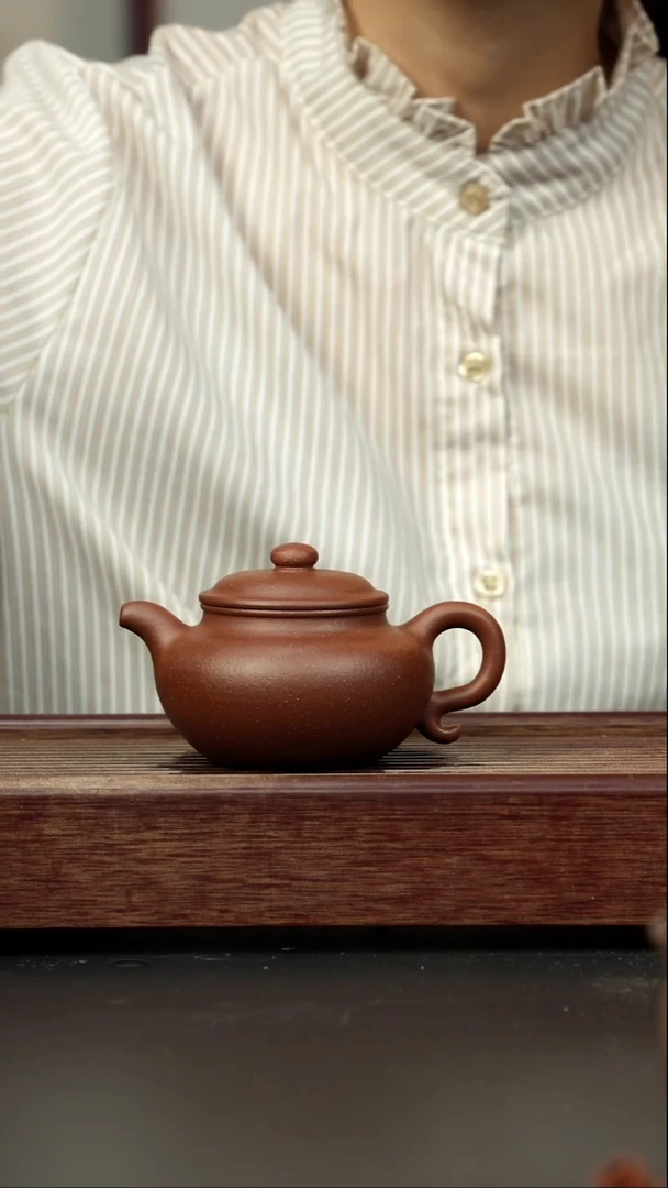 紫砂茶壶红降坡 仿古