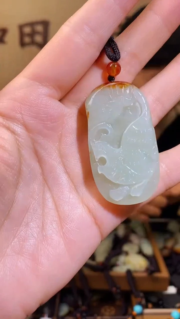 和田玉未镶嵌颈饰1