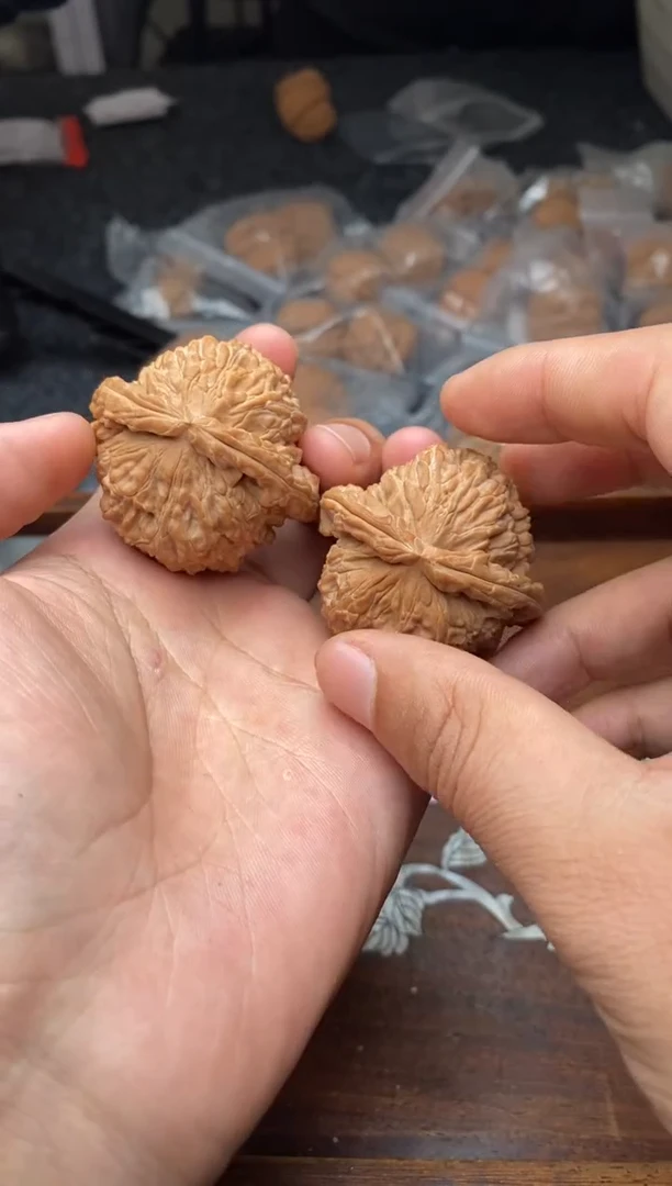 【闪购商品】文玩核桃把件A149号44尺白狮子