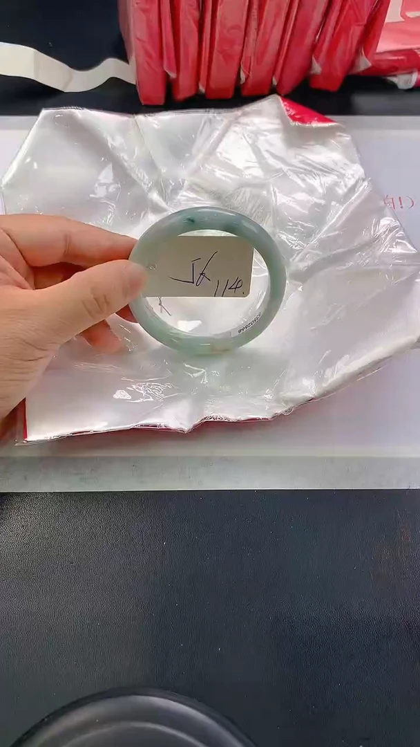 未镶嵌手镯翡翠114