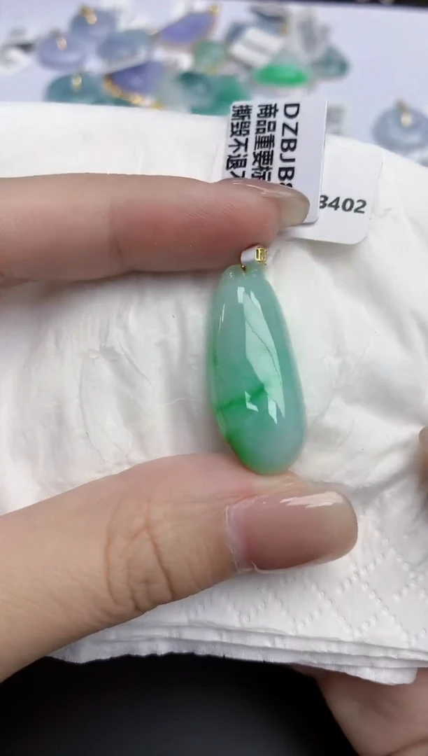 【闪购商品】翡翠颈饰18K金镶嵌天然缅甸翡翠A货