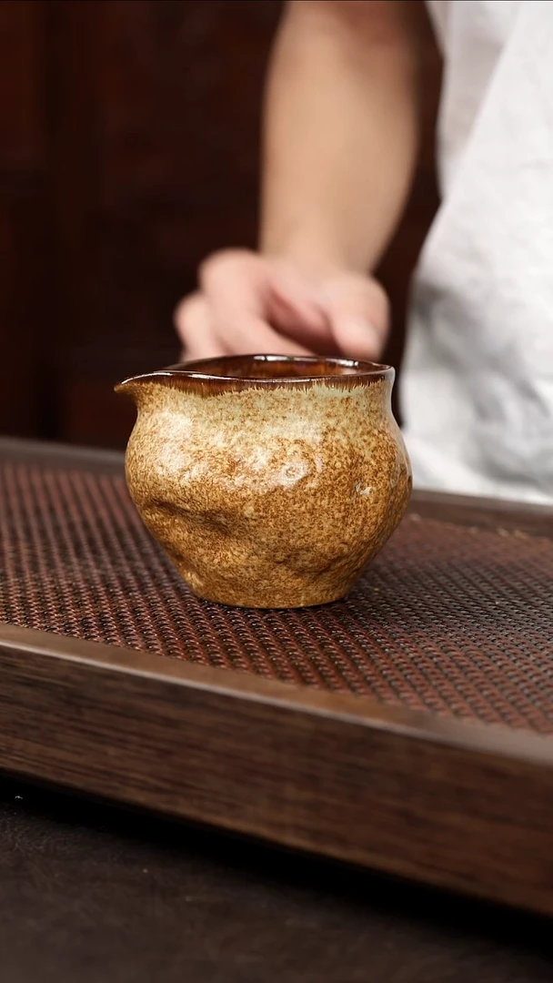 茶壶紫砂均釉手抓公道