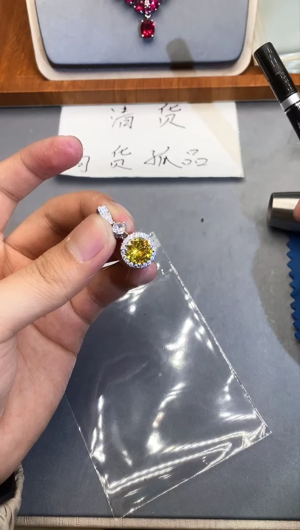 【闪购商品】石英质玉珠宝奇石未镶嵌1