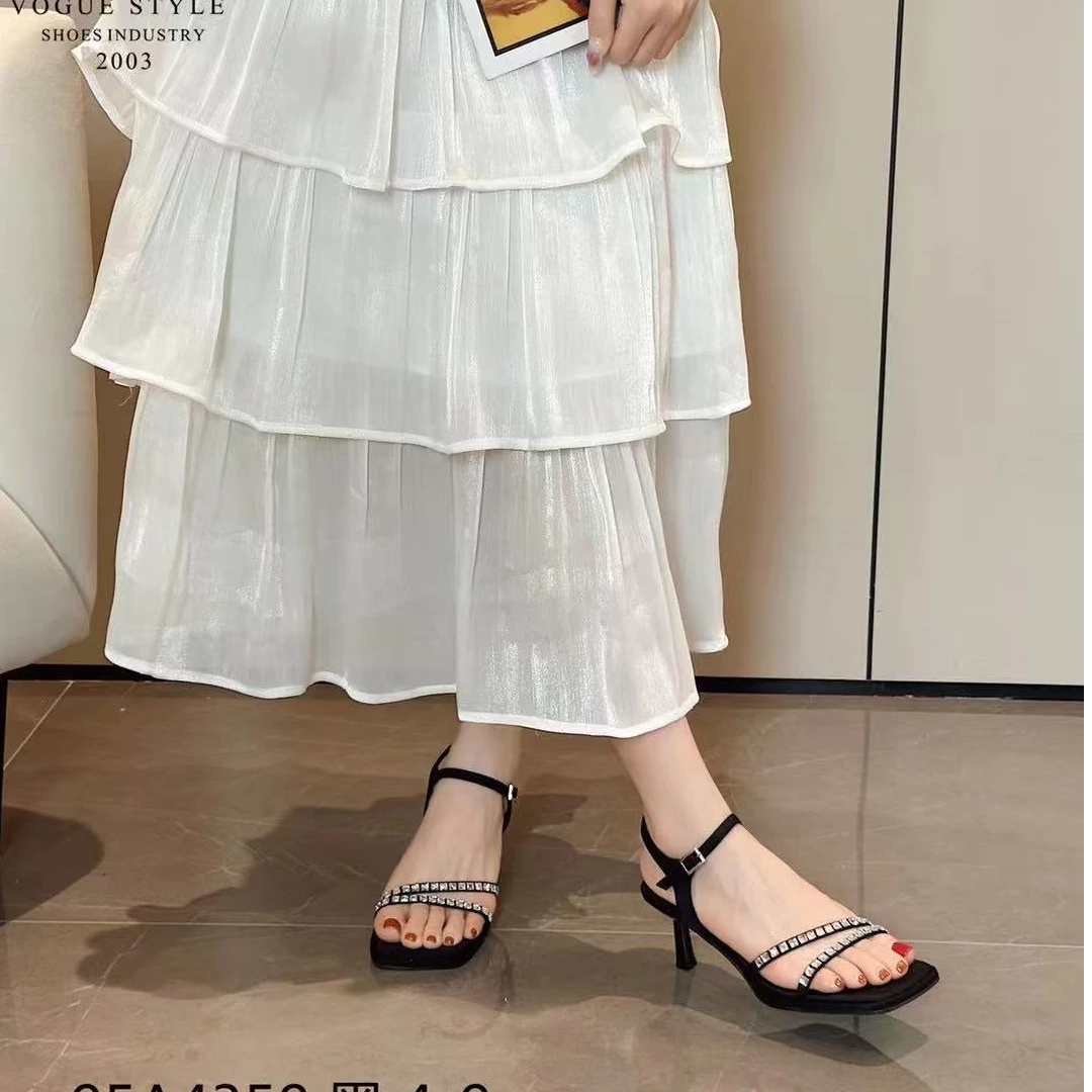 95a4358方头水钻金典黑色 凉鞋