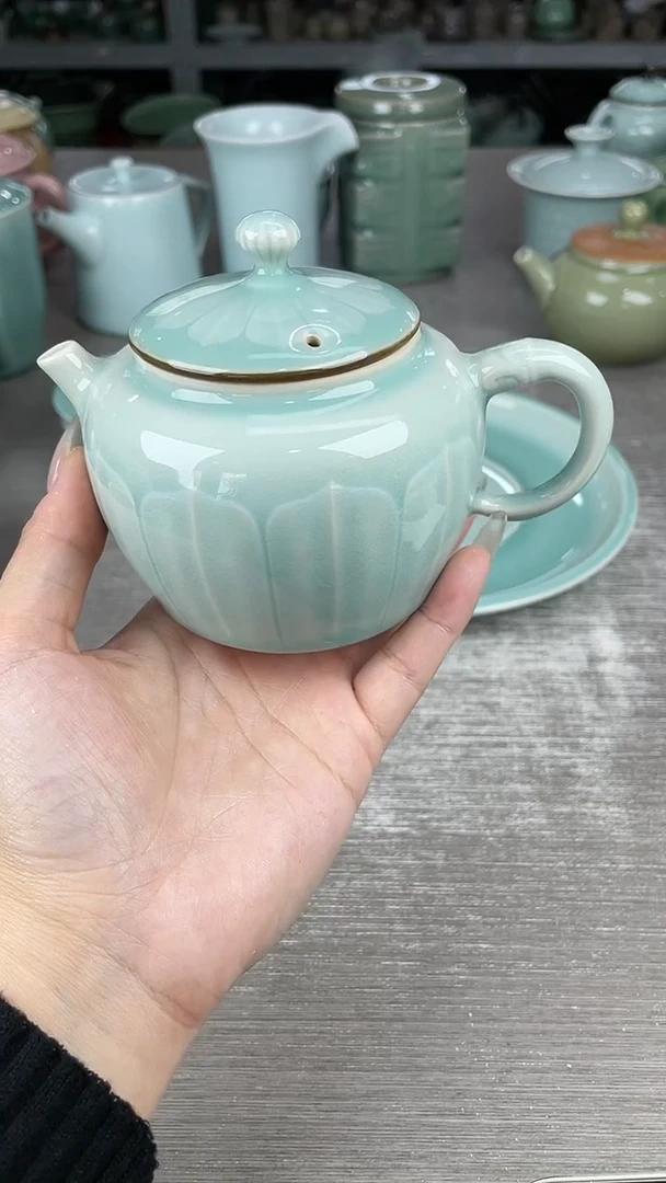 哎呦。这家青瓷不错 暇