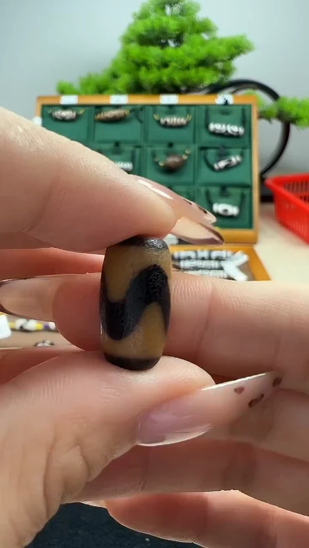 玛瑙/玉髓（覆膜）颈饰合金5.（微瑕）