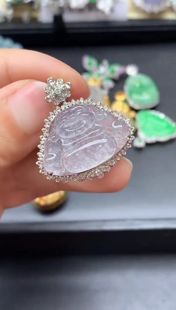 颈饰18K金镶嵌翡翠675-中国好珍宝