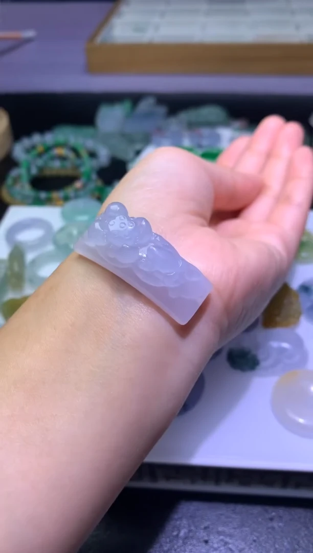 未镶嵌定制翡翠毛货