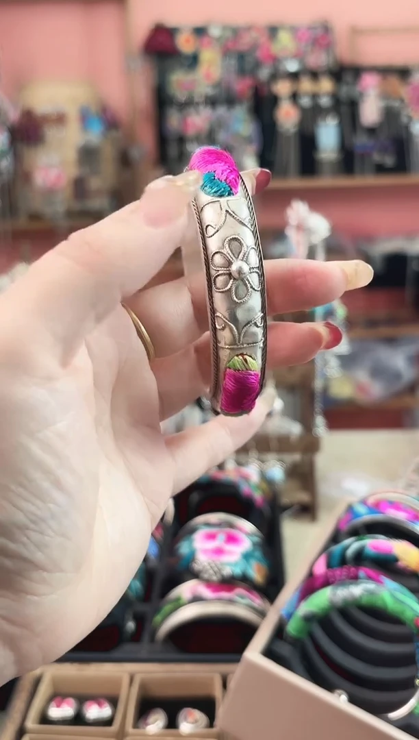 织绣艺枝独绣手工饰品78