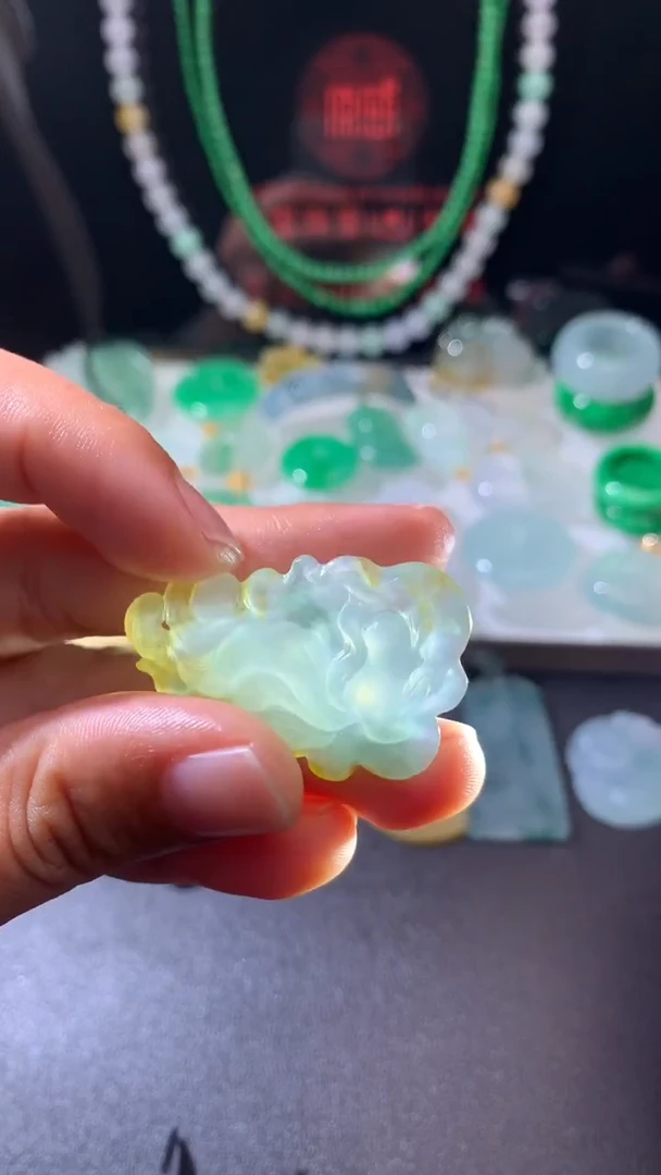 未镶嵌定制翡翠