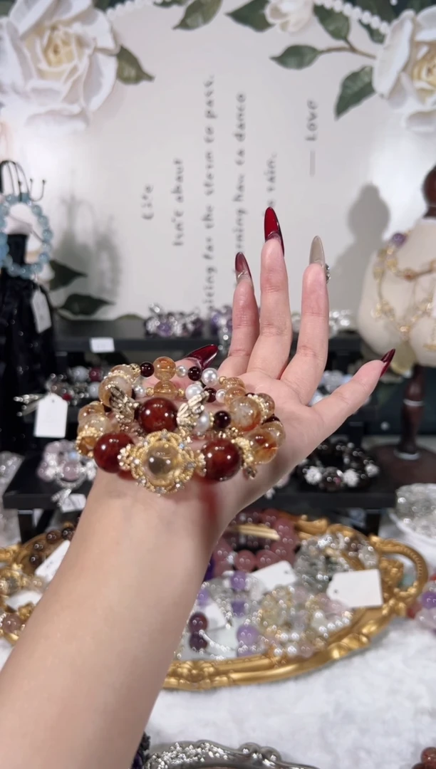 【闪购商品】水晶手链未镶嵌天然水晶默认微瑕 多样性发货发其一