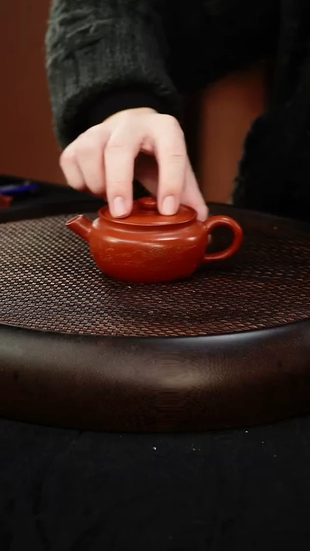 茶壶紫砂巨轮 红降坡