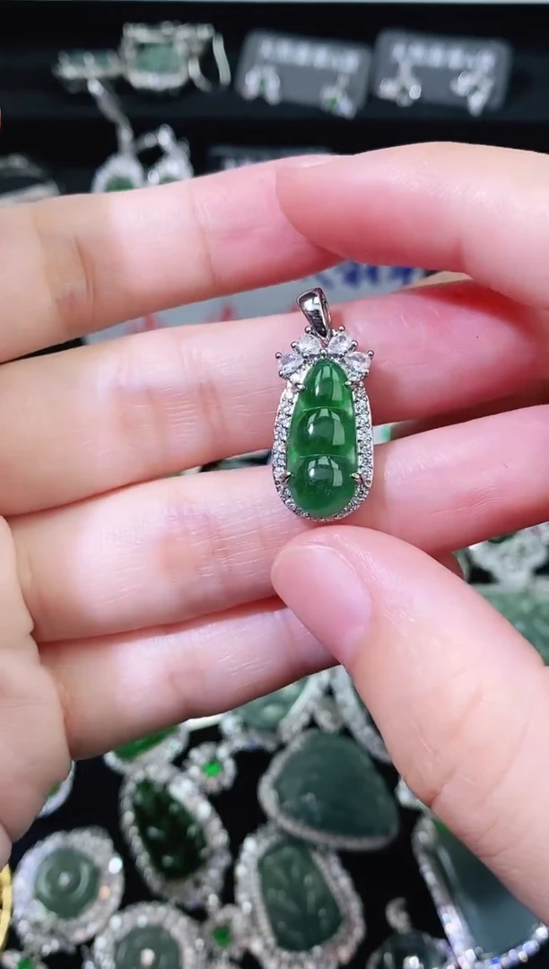 【闪购商品】翡翠未镶嵌颈饰精美翡翠-多样性只发一件H245