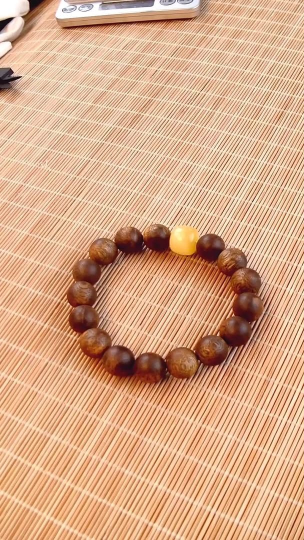 【闪购商品】沉香手串海南莺歌绿奇楠卡13圆珠手串蜜蜡定制