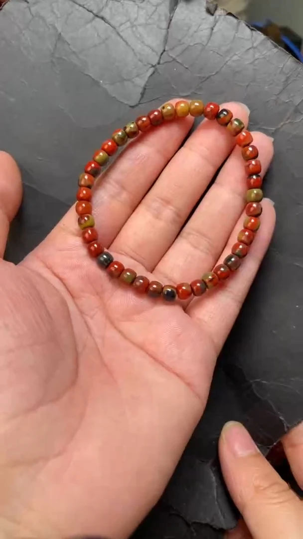 未镶嵌114南红玛瑙手串