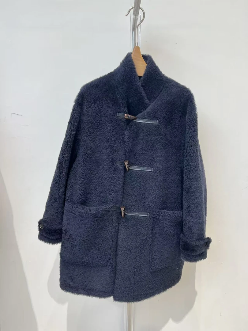 [大牛专属]法国进口皮毛一体立领牛角扣大衣