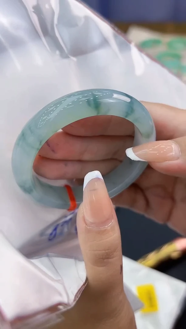 【闪购商品】翡翠手镯未镶嵌翡翠手镯