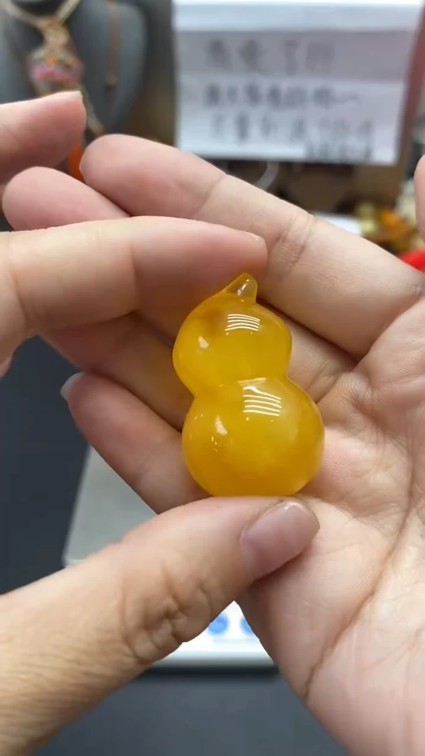 琥珀未镶嵌珠宝奇石2501