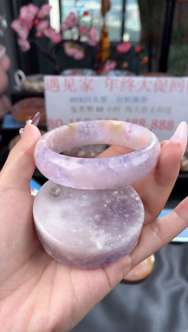 【闪购商品】石英质玉手镯未镶嵌62