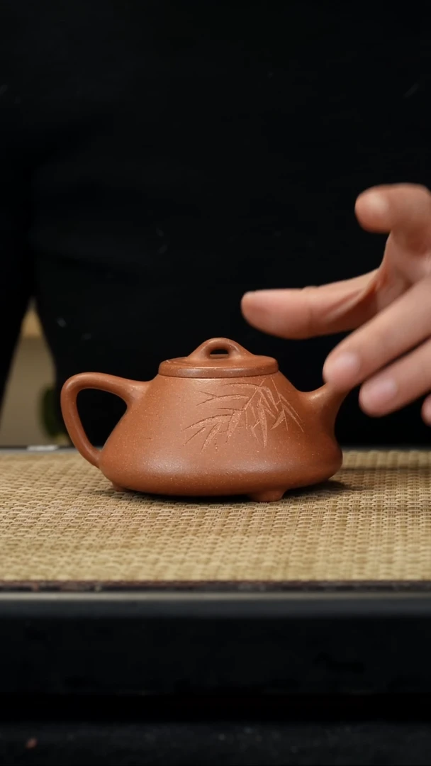 【闪购商品】紫砂茶壶老段泥刻竹叶子冶